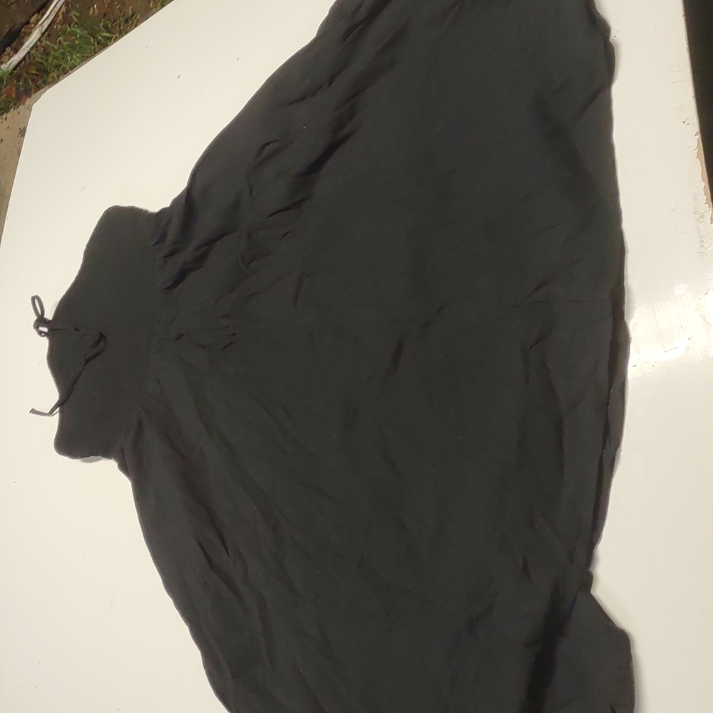 Black long sleeveless halter dress old navy M